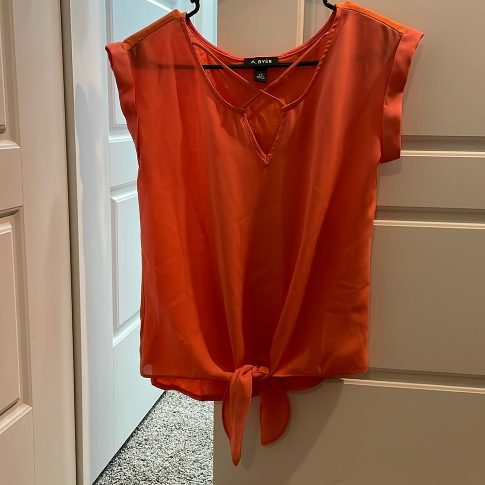 Women’s peach shirt